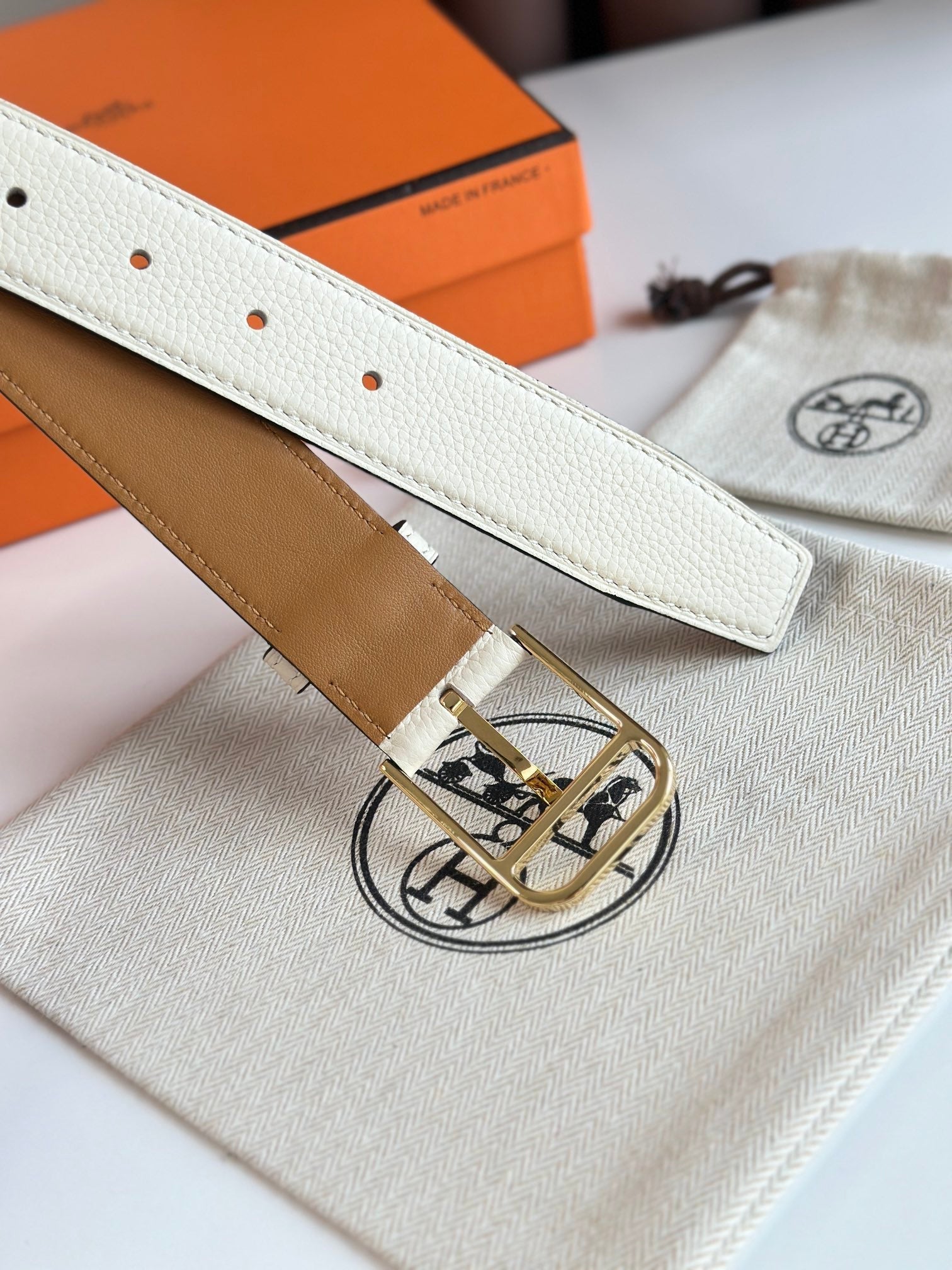 Hm Romain 35Mm Belt White Cream Leather Gold Hardware