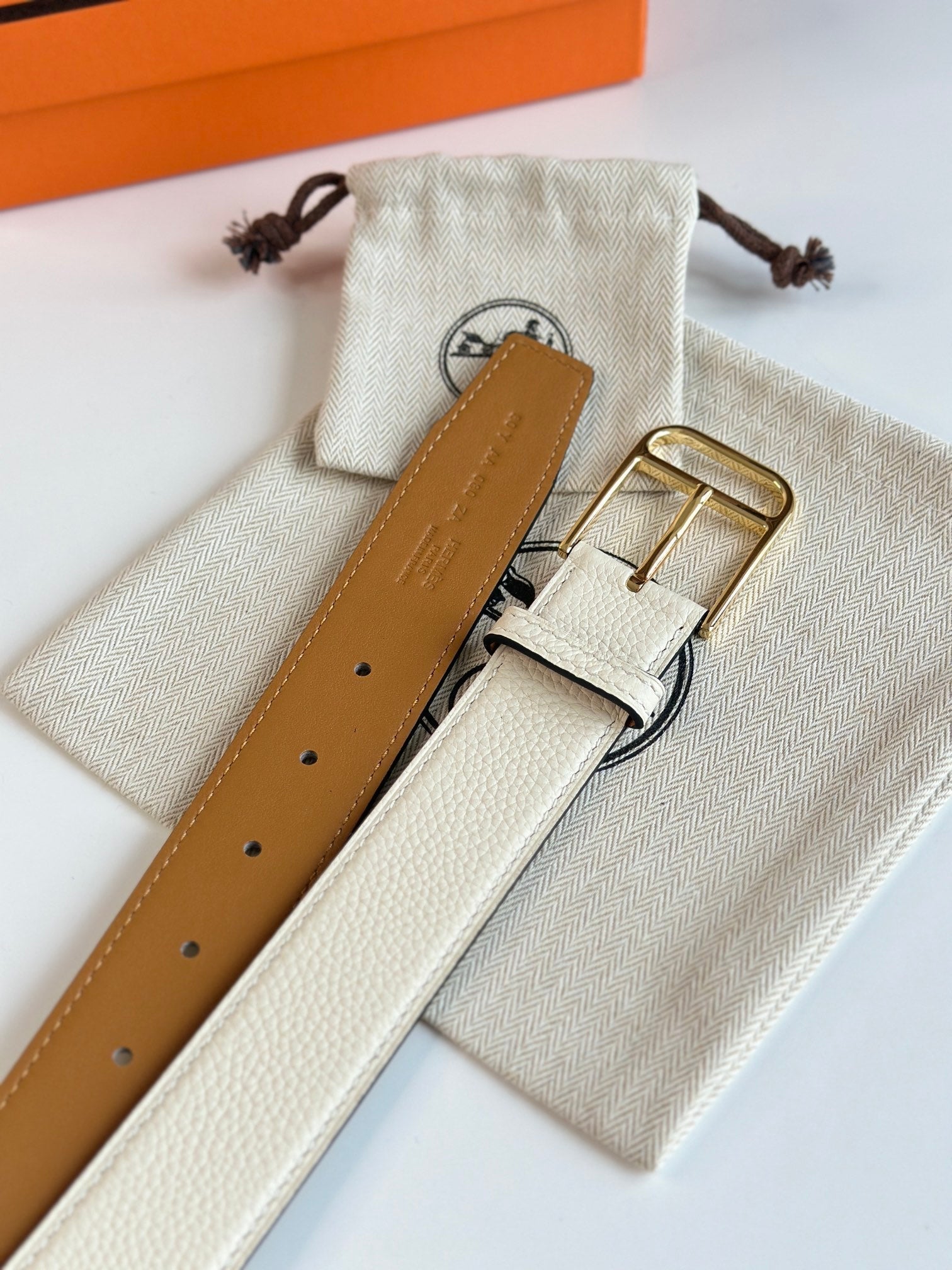 Hm Romain 35Mm Belt White Cream Leather Gold Hardware