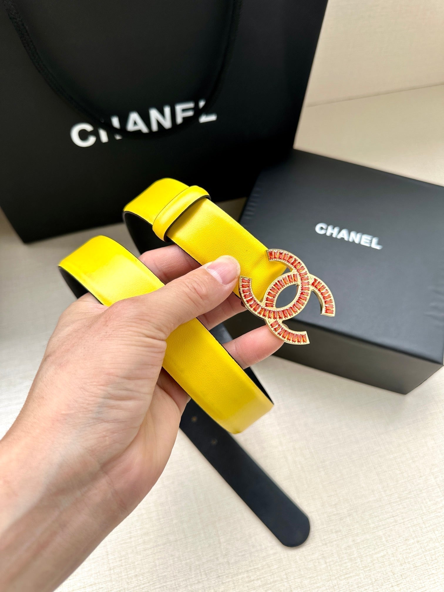 Chanel 25S Belt 30 Mm In Yellow Calfskin 616967