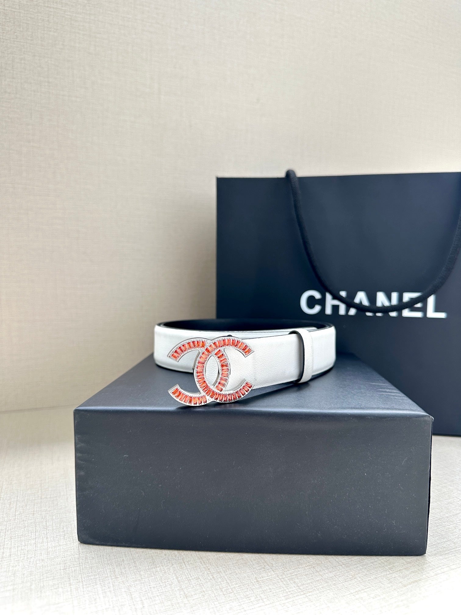 Chanel 25S Belt 30 Mm In White Calfskin 616972