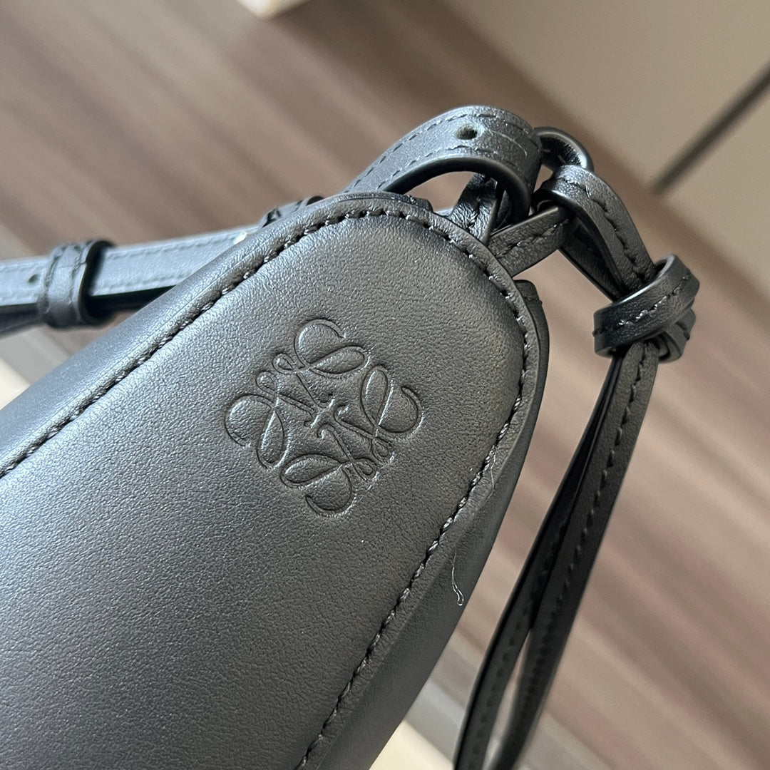 Loew Puzzle Fold Tote Iblack Shiny Calfskin