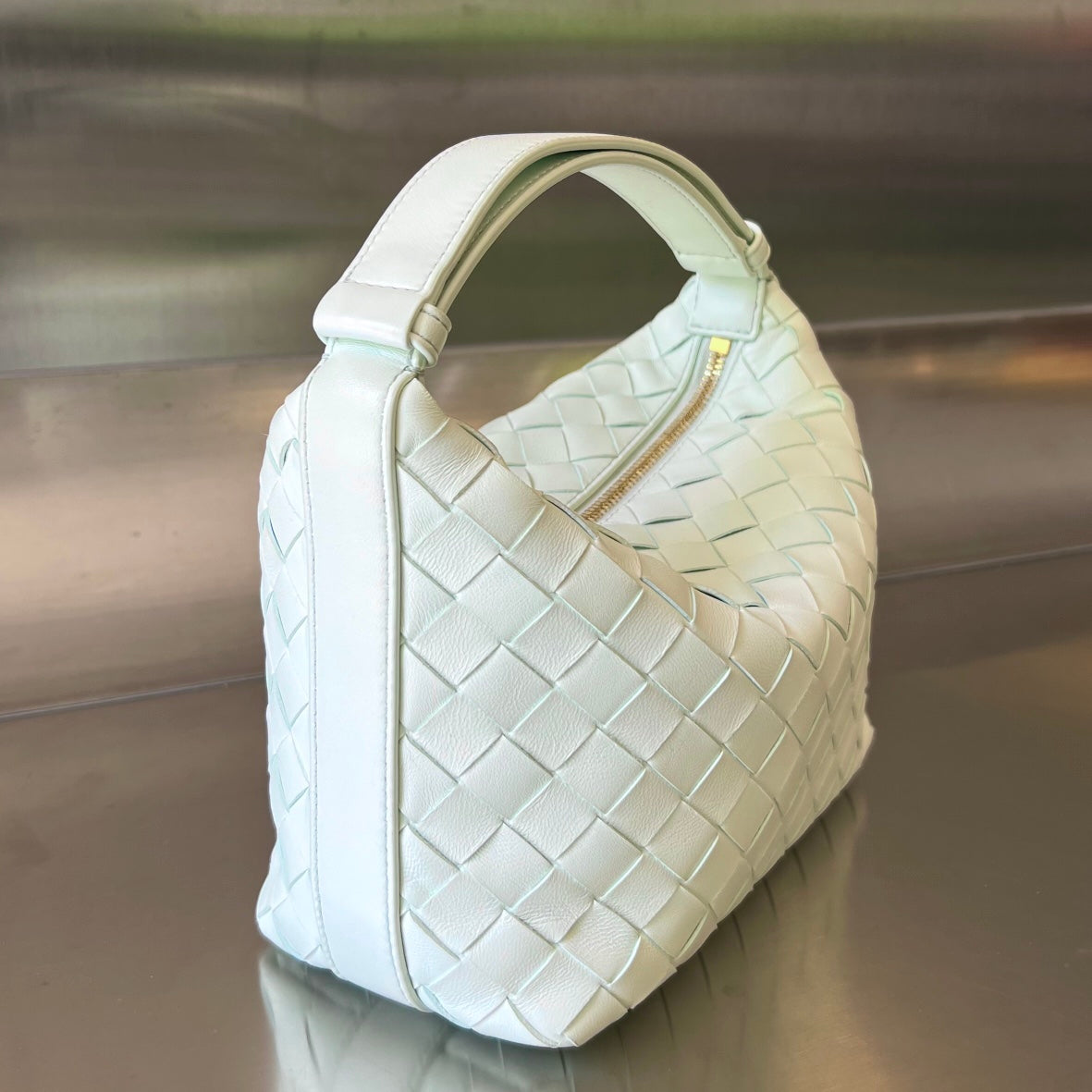 WALLACE 22 BAG in WHITE CALFSKIN