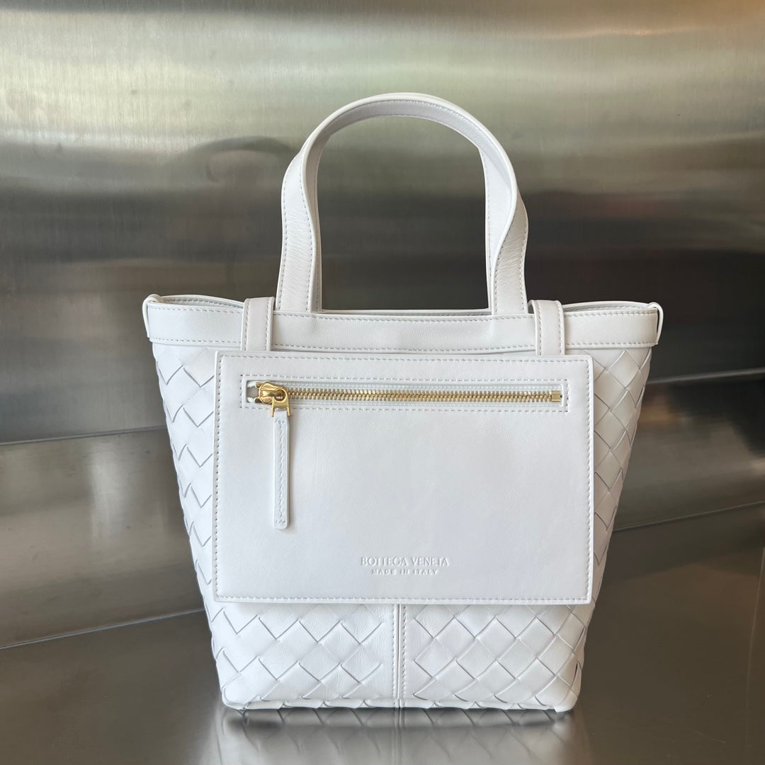 FLIP FLAP 23 BAG in WHITE LAMBSKIN