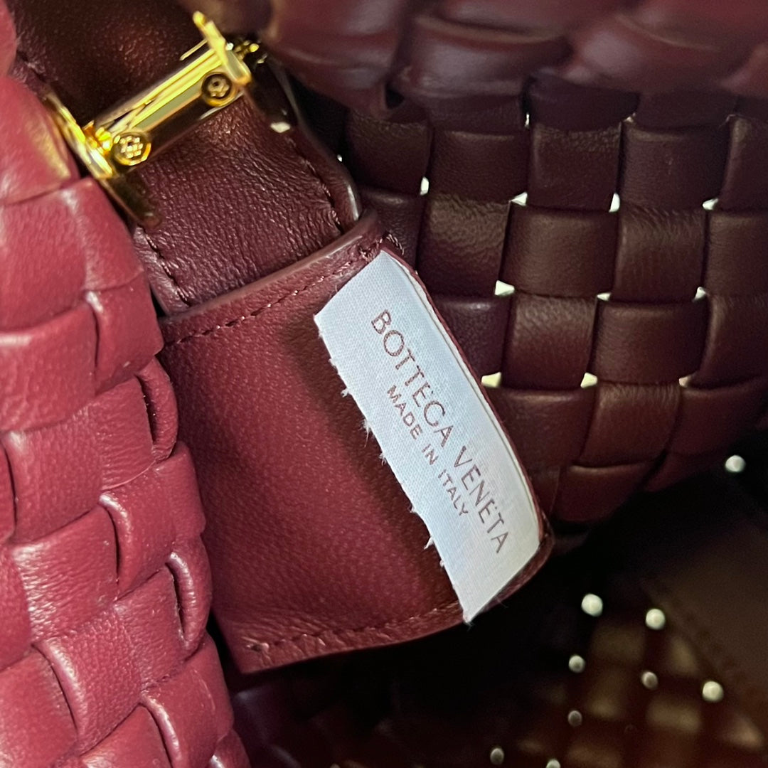 Richelieu Wallet 19 in Classic Red Goyardine Canvas