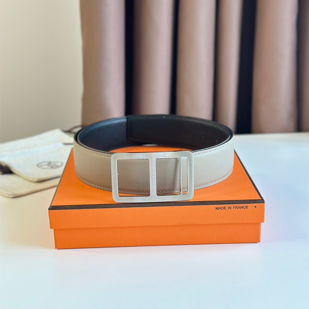 Hm  Belt Buckle & Reversible Grey Pastel And Black Leather Strap 38Mm Silver Hardware