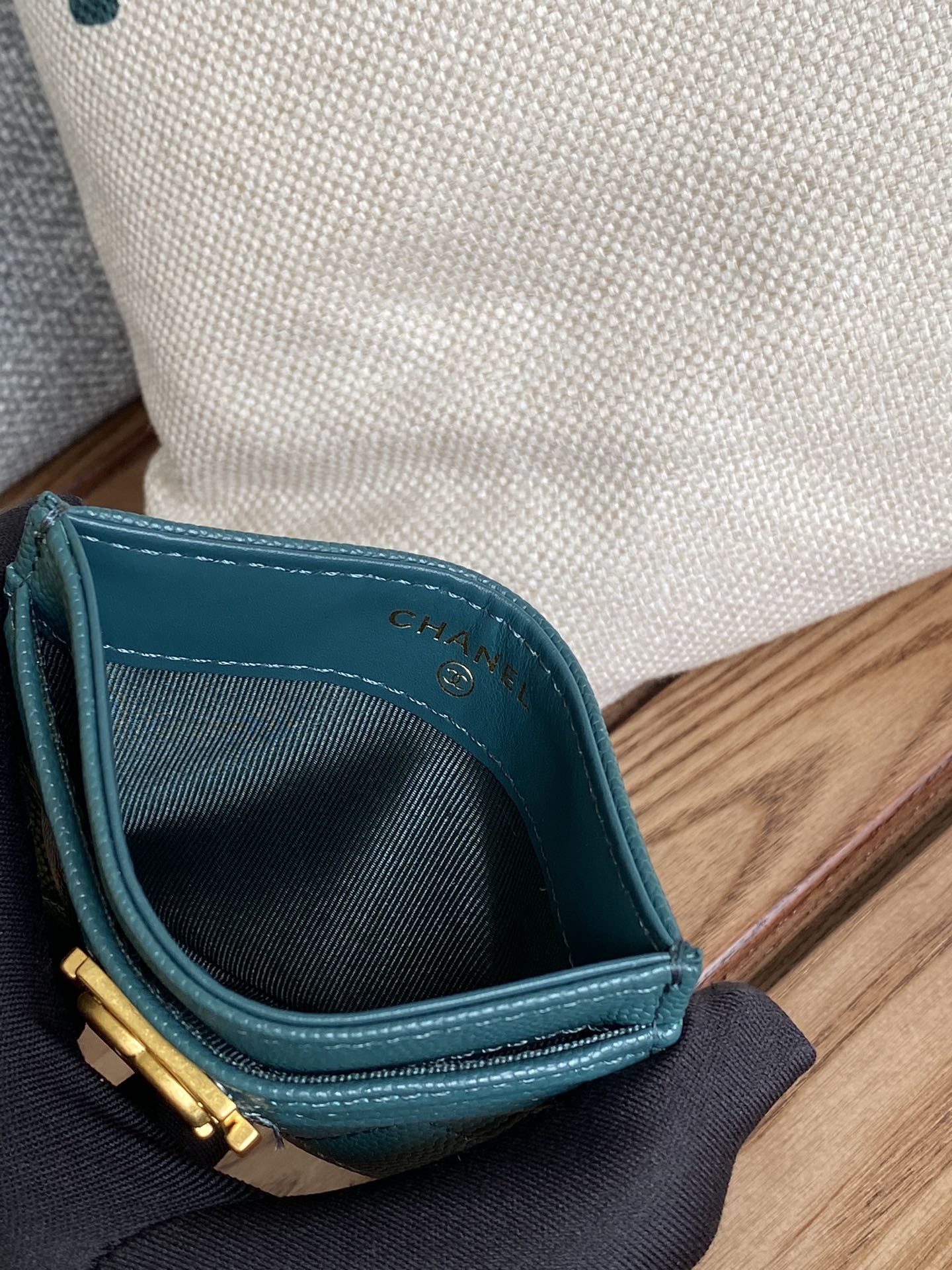 CC Large Tote 39 Light Beige Canvas Pearl Logo