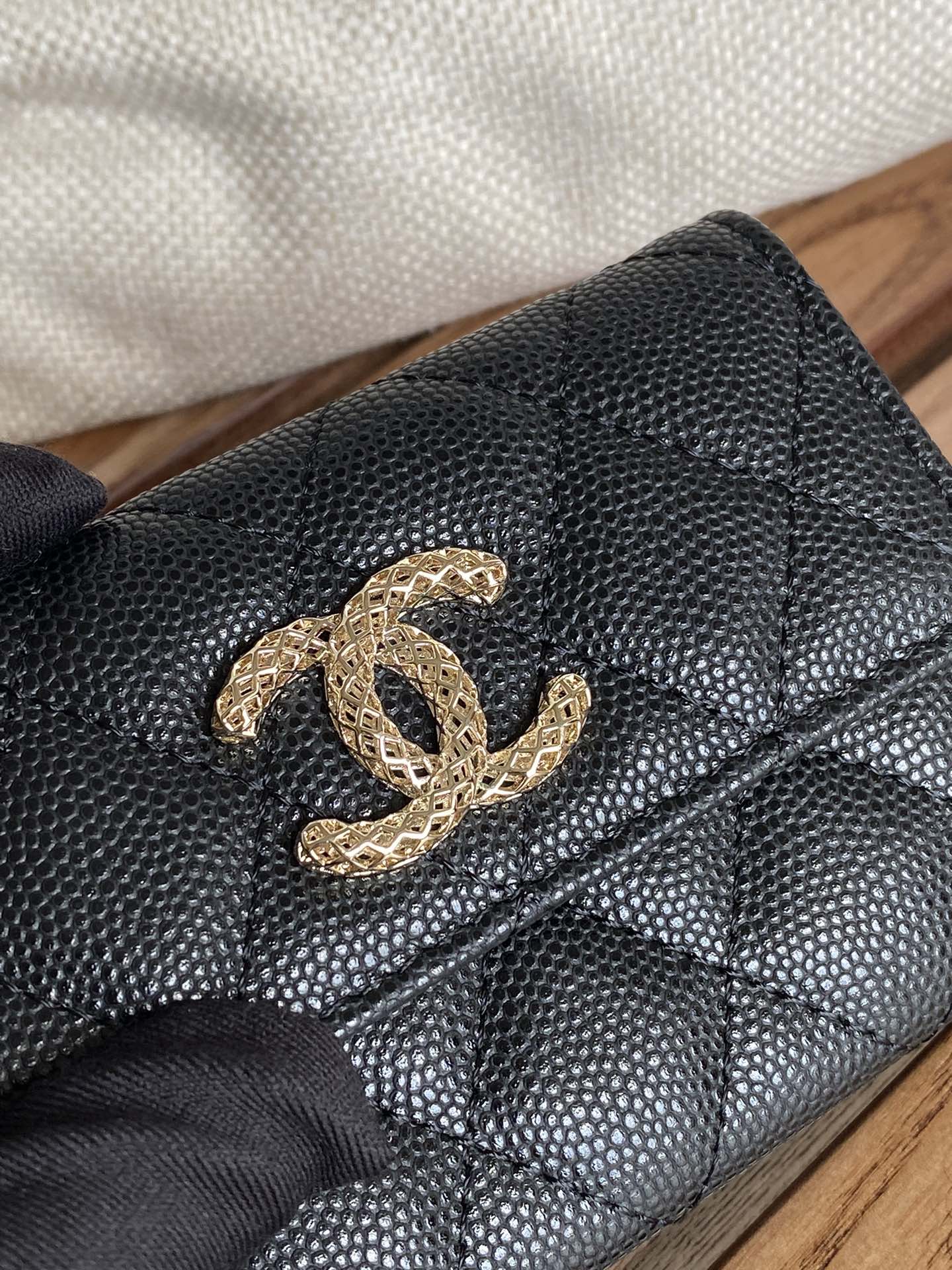 CC Large Tote 39 Light Beige Canvas Pearl Logo