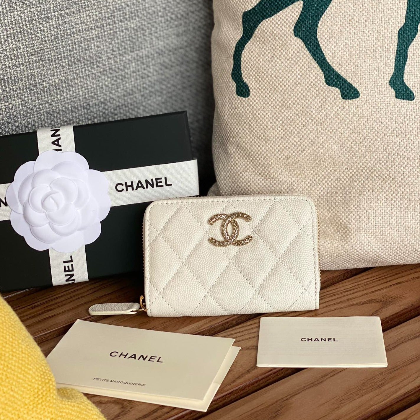 CC Large Tote 39 Light Beige Canvas Pearl Logo