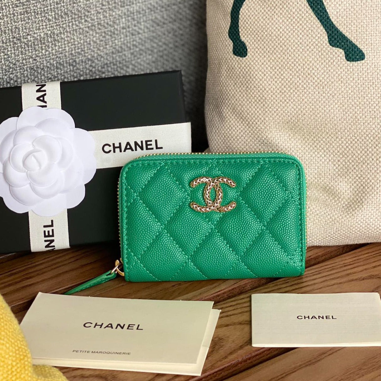 CC Large Tote 39 Light Beige Canvas Pearl Logo