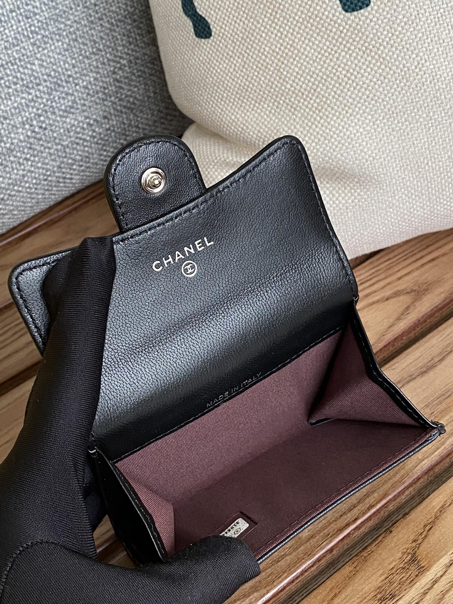 CC Large Tote 39 Light Beige Canvas Pearl Logo