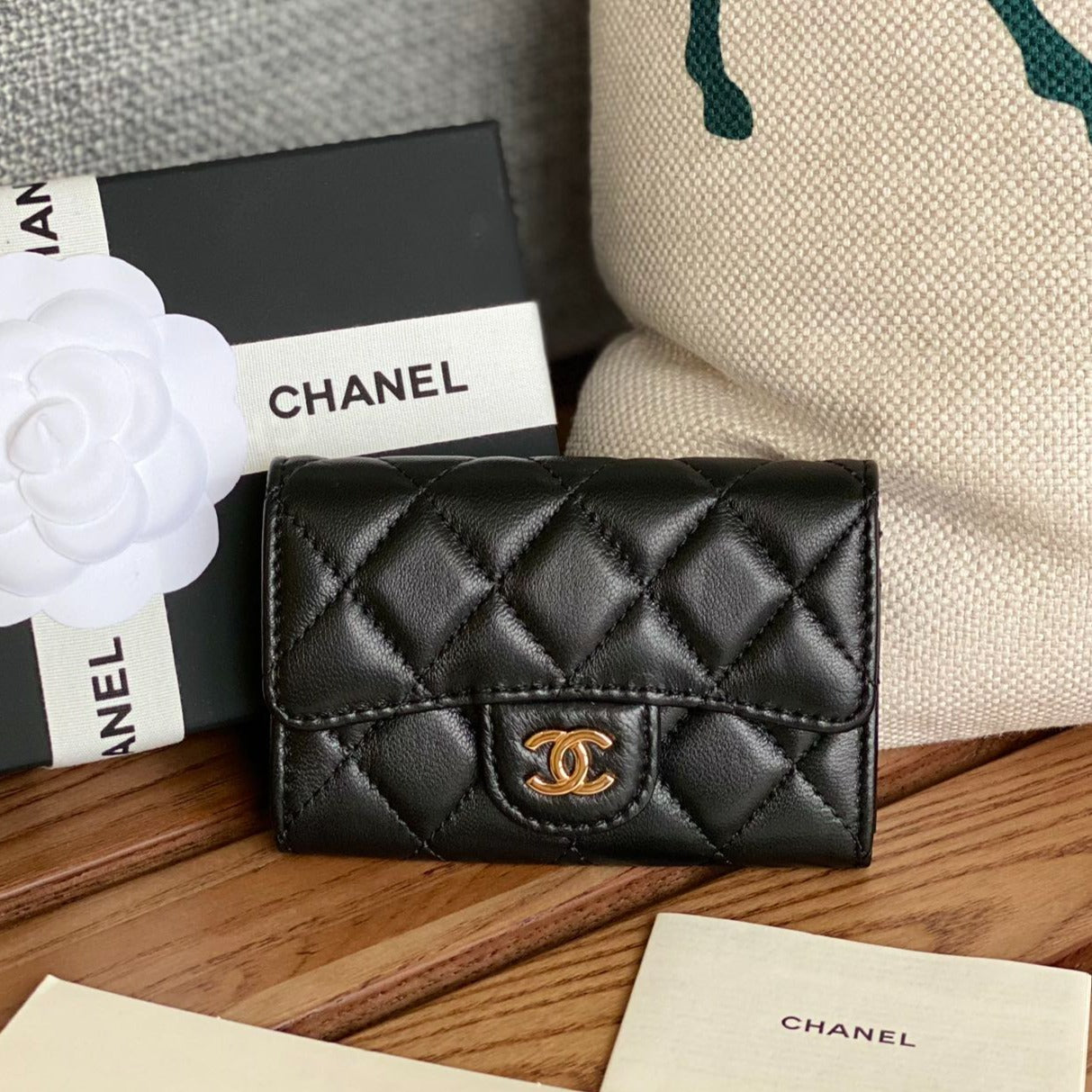 CC Large Tote 39 Light Beige Canvas Pearl Logo