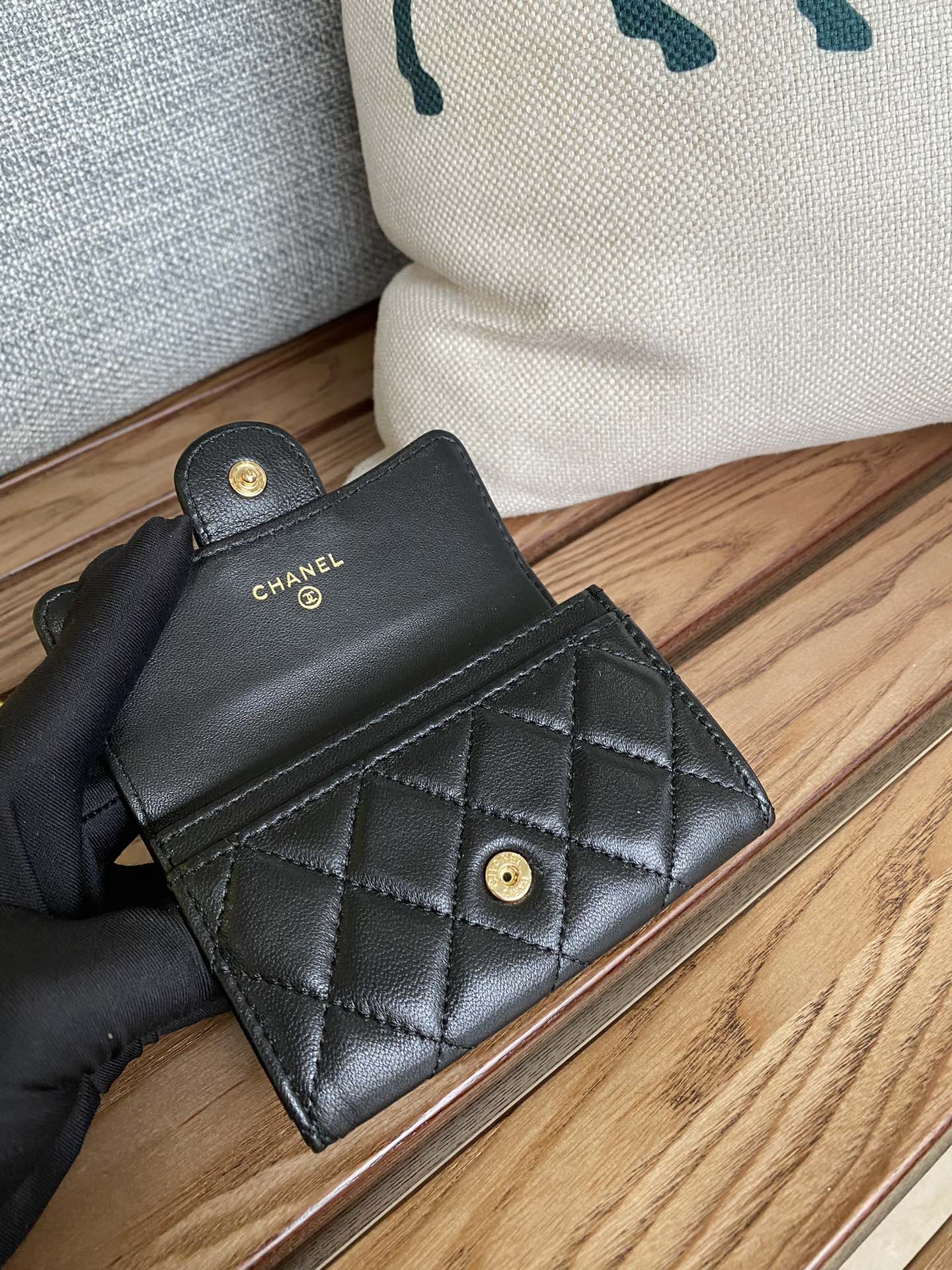 CC Large Tote 39 Light Beige Canvas Pearl Logo