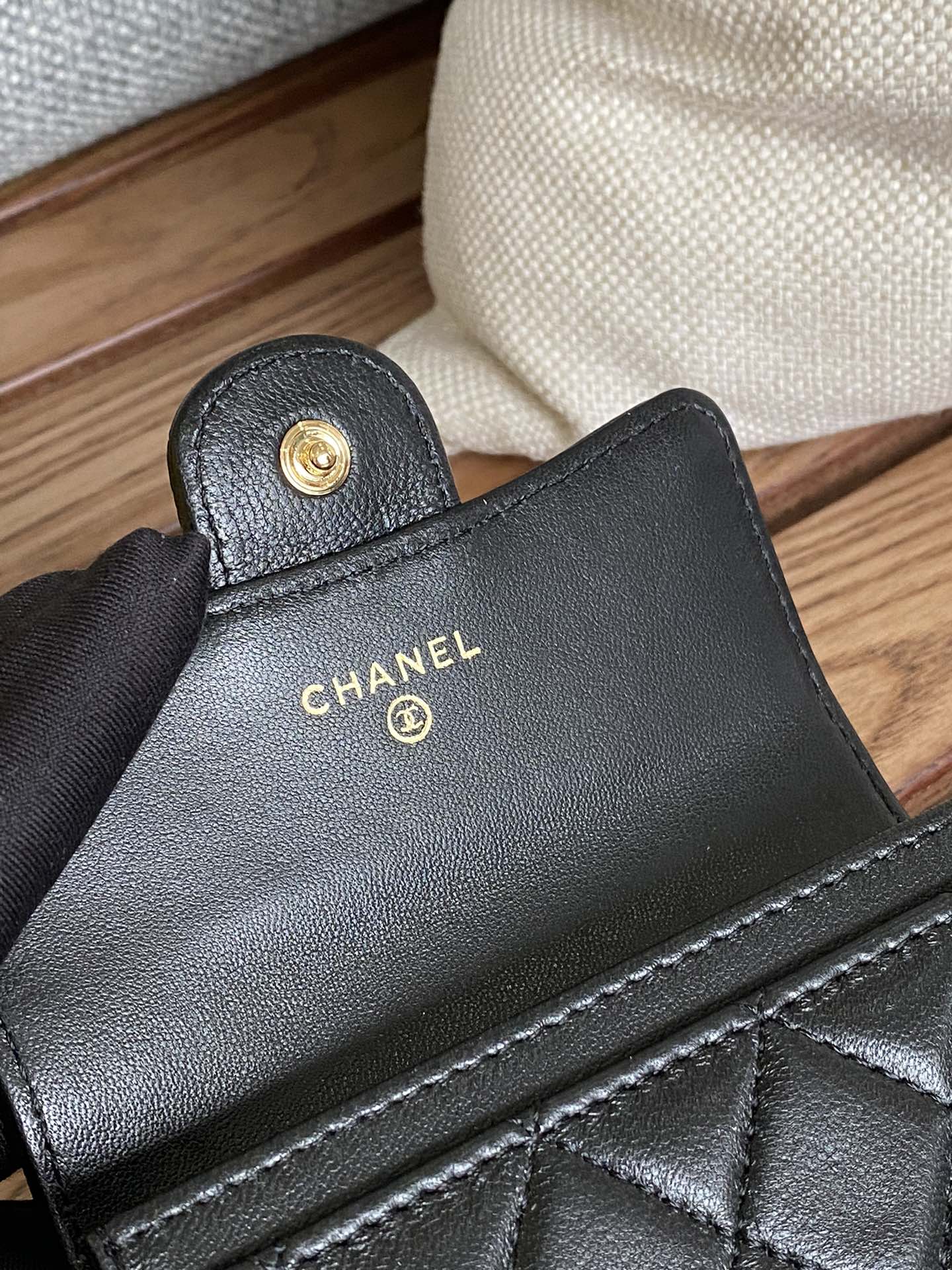 CC Large Tote 39 Light Beige Canvas Pearl Logo