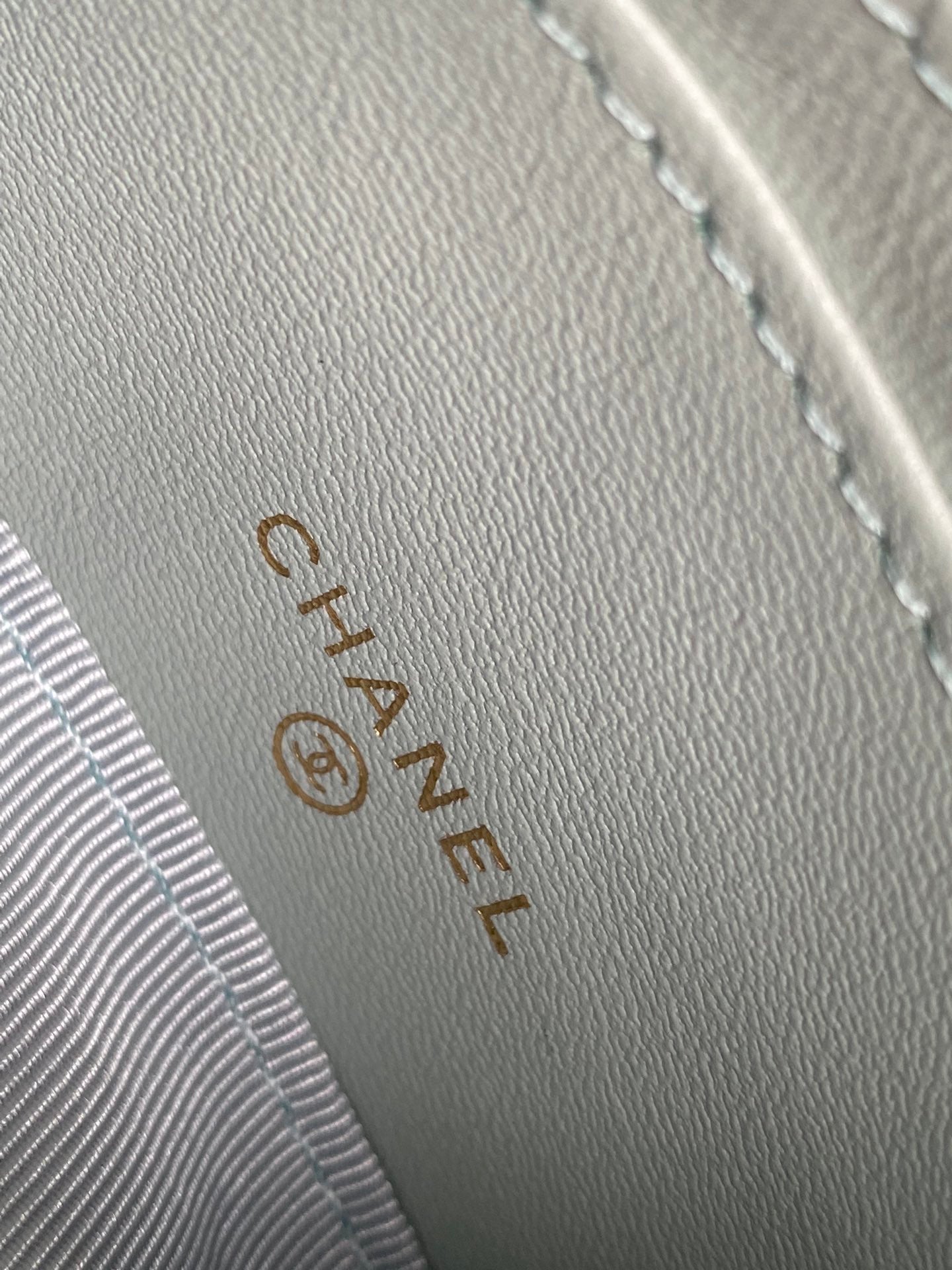 CC Large Tote 39 Light Beige Canvas Pearl Logo