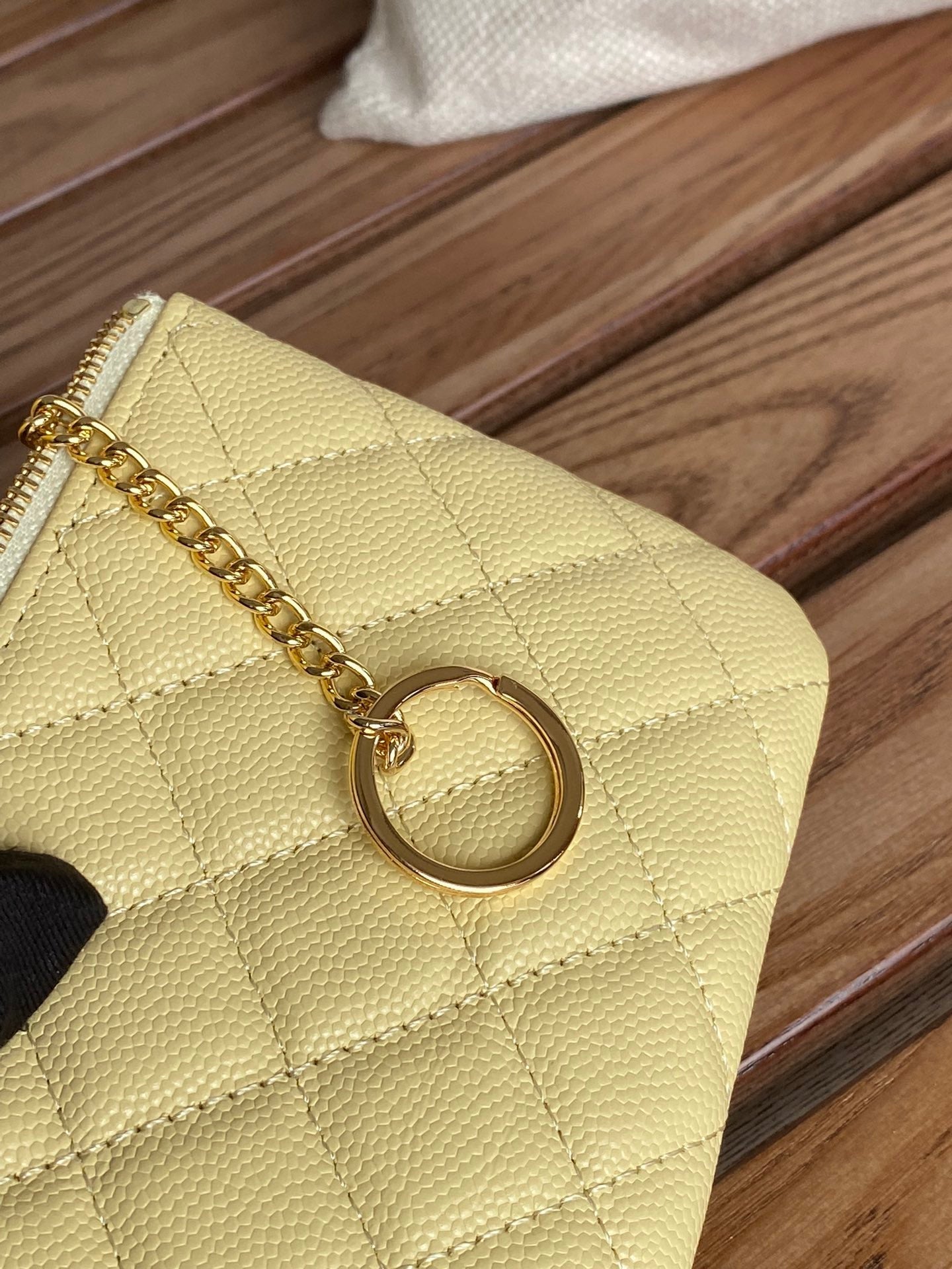 CC Large Tote 39 Light Beige Canvas Pearl Logo