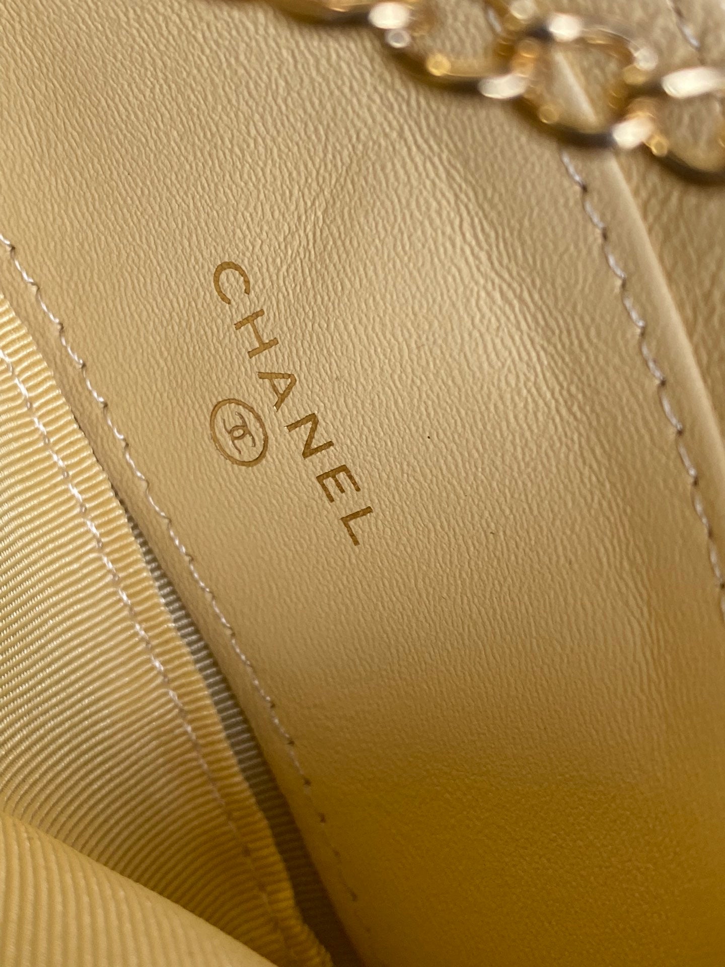 CC Large Tote 39 Light Beige Canvas Pearl Logo