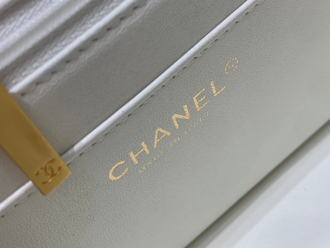 CC Large Tote 39 Light Beige Canvas Pearl Logo