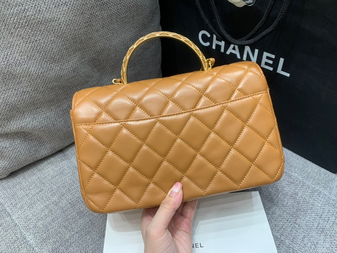 CC Large Tote 39 Light Beige Canvas Pearl Logo