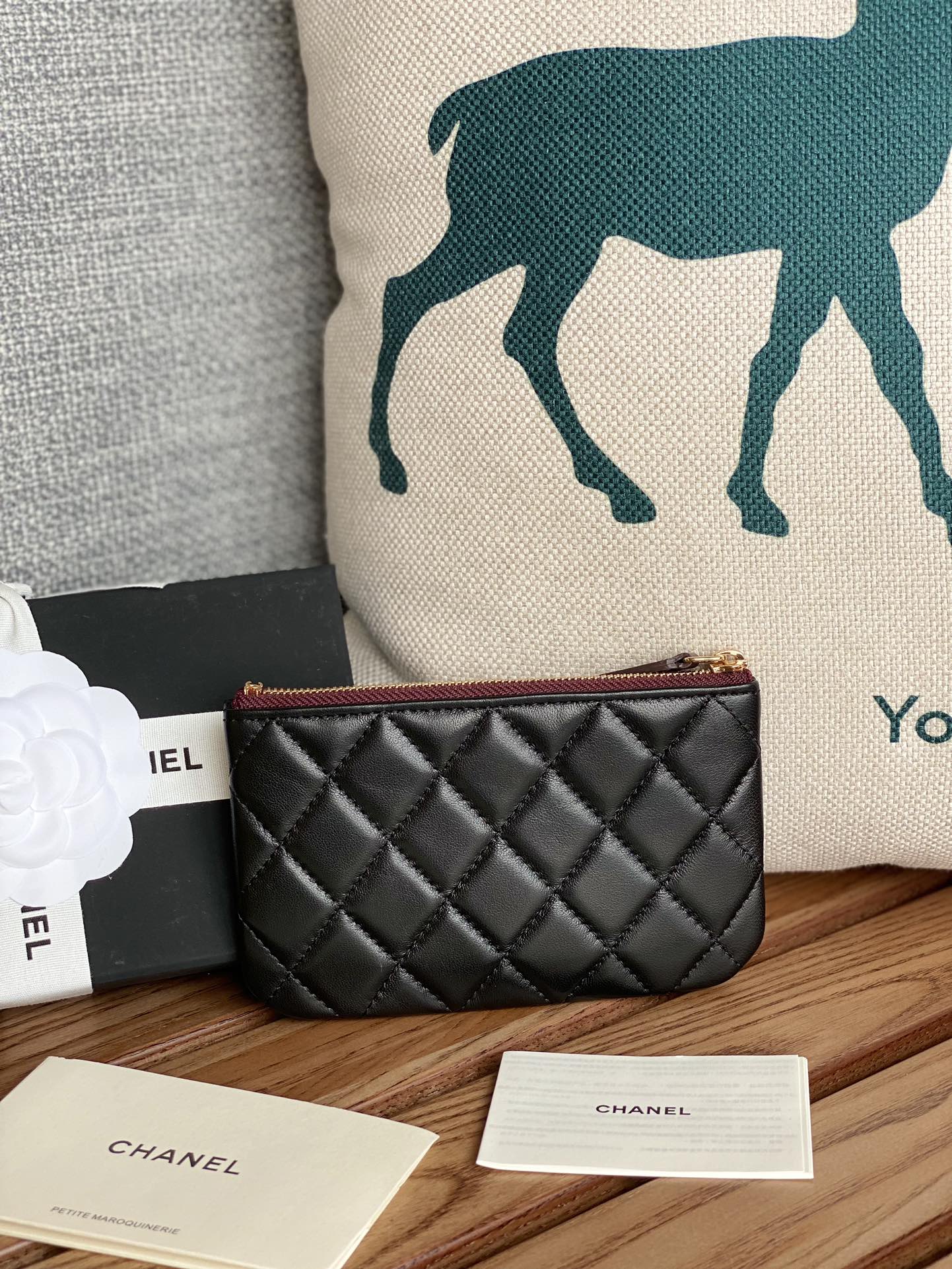 CC Large Tote 39 Light Beige Canvas Pearl Logo