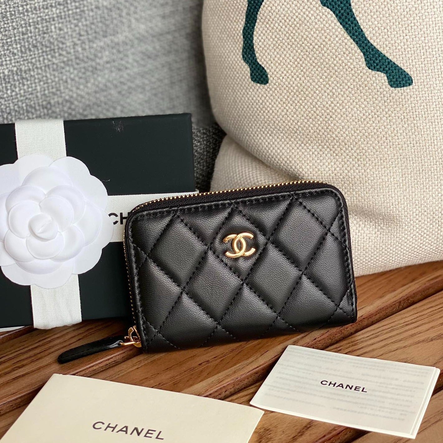 CC Large Tote 39 Light Beige Canvas Pearl Logo