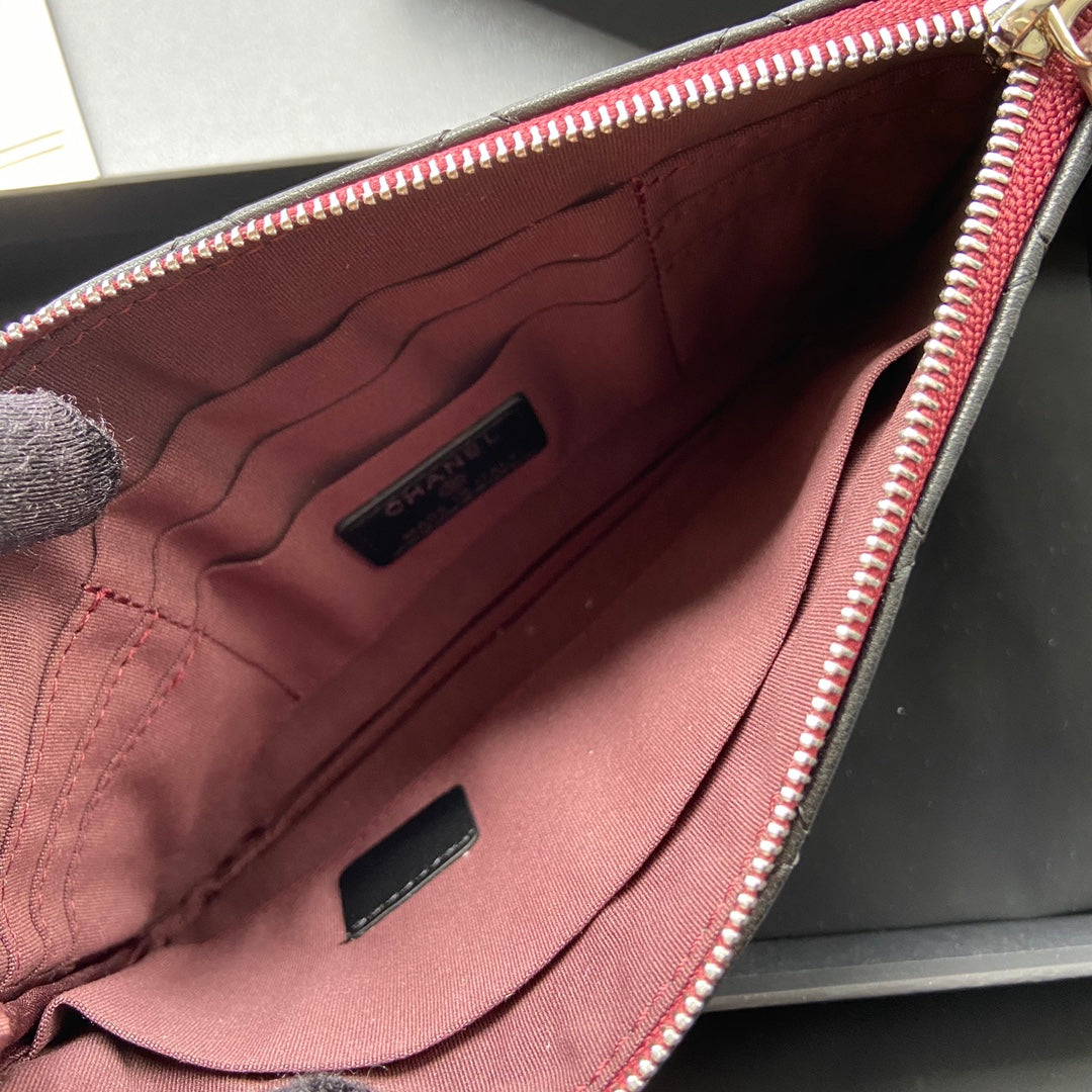 CC Large Tote 39 Light Beige Canvas Pearl Logo