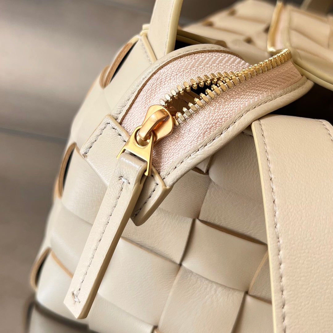 SMALL 22 CASSETTE in BEIGE LAMBSKIN