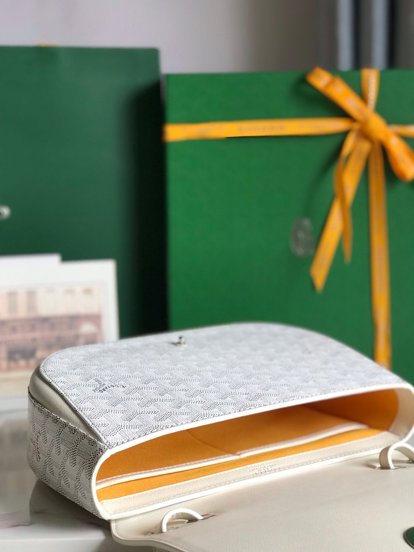 233 BAG 25 IN WHITE CALFSKIN AND GOYARDINE CANVAS