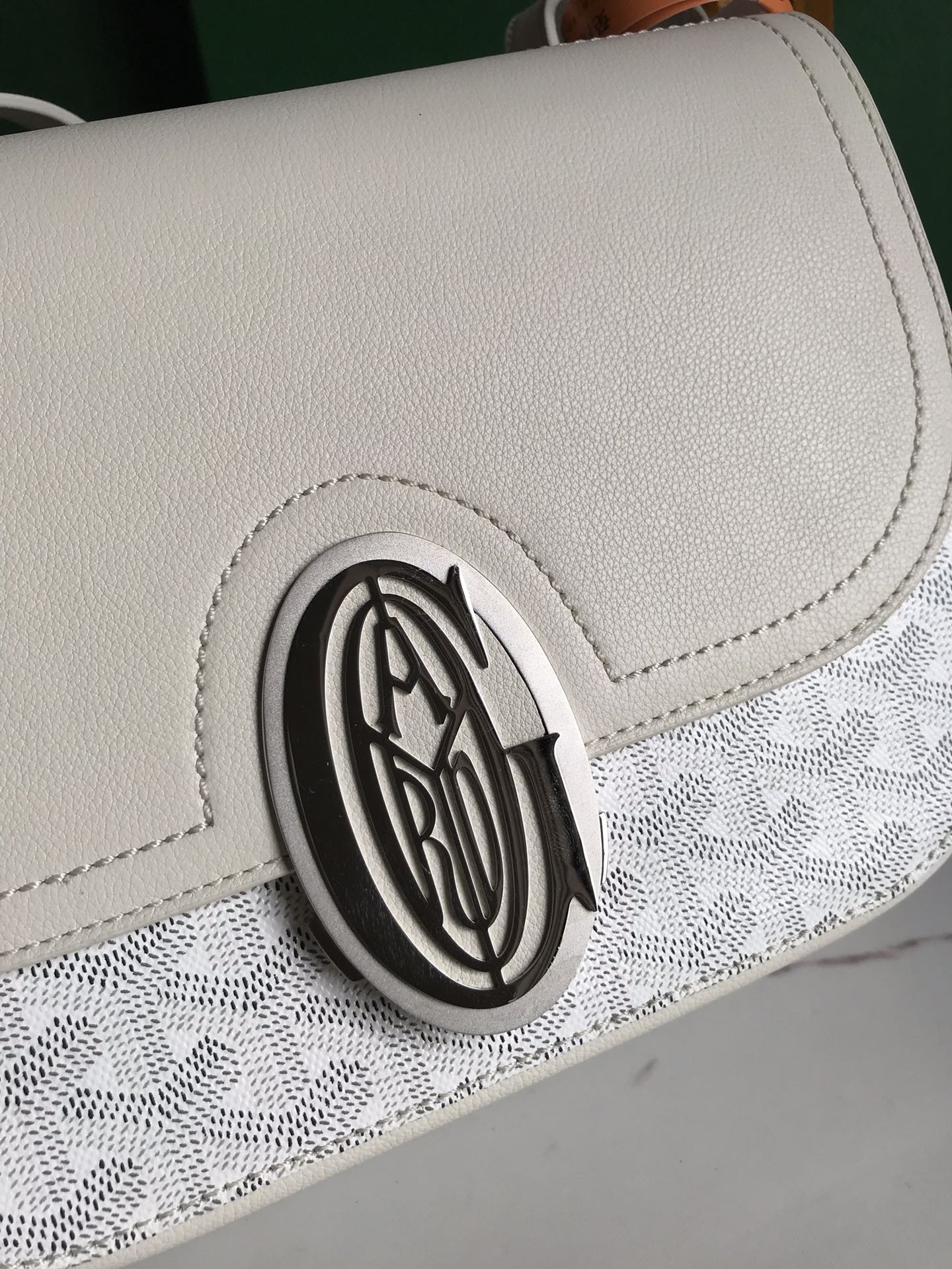 233 BAG 25 IN WHITE CALFSKIN AND GOYARDINE CANVAS