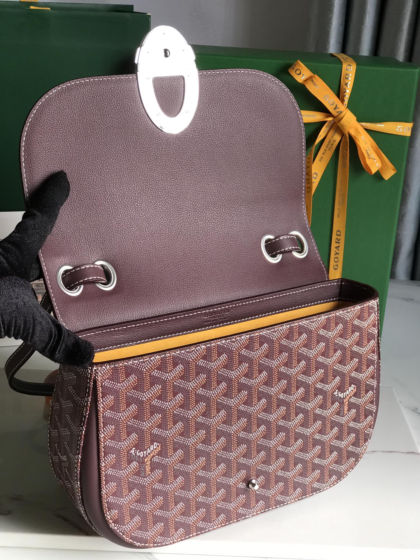 233 BAG 25 IN WINE RED CALFSKIN AND GOYARDINE CANVAS