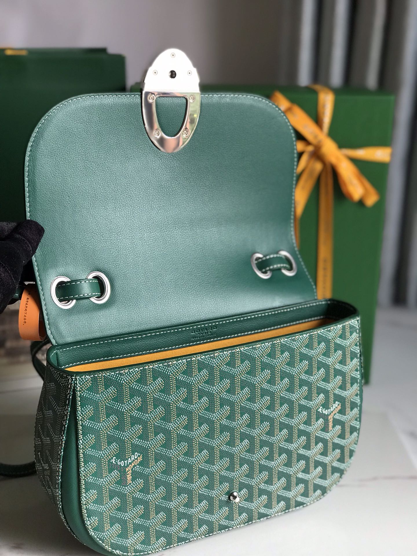 233 BAG 25 IN GREEN CALFSKIN AND GOYARDINE CANVAS