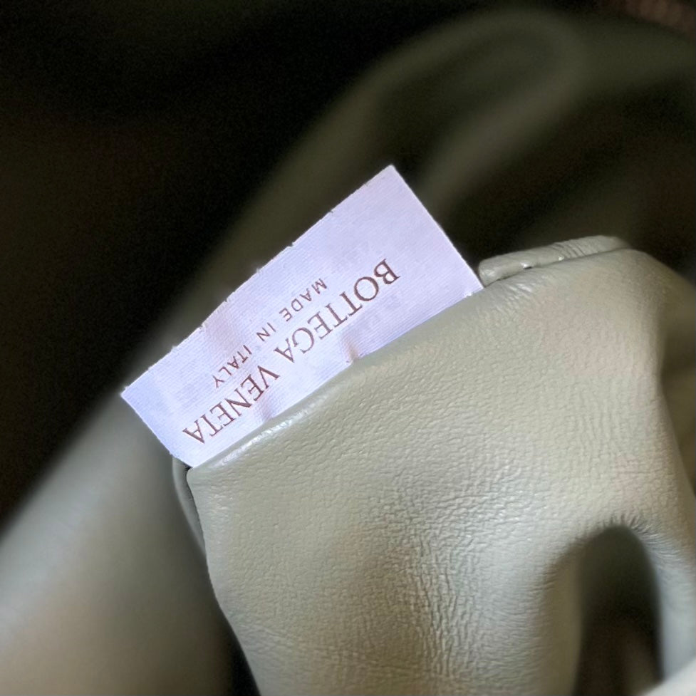 LARGE HOP 54 in SARDINE GREY LAMBSKIN