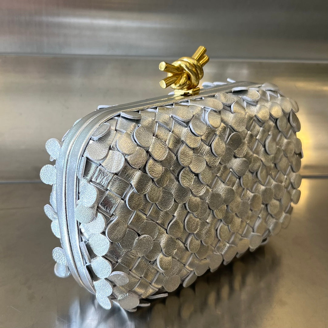 Richelieu Wallet 19 in Classic Red Goyardine Canvas