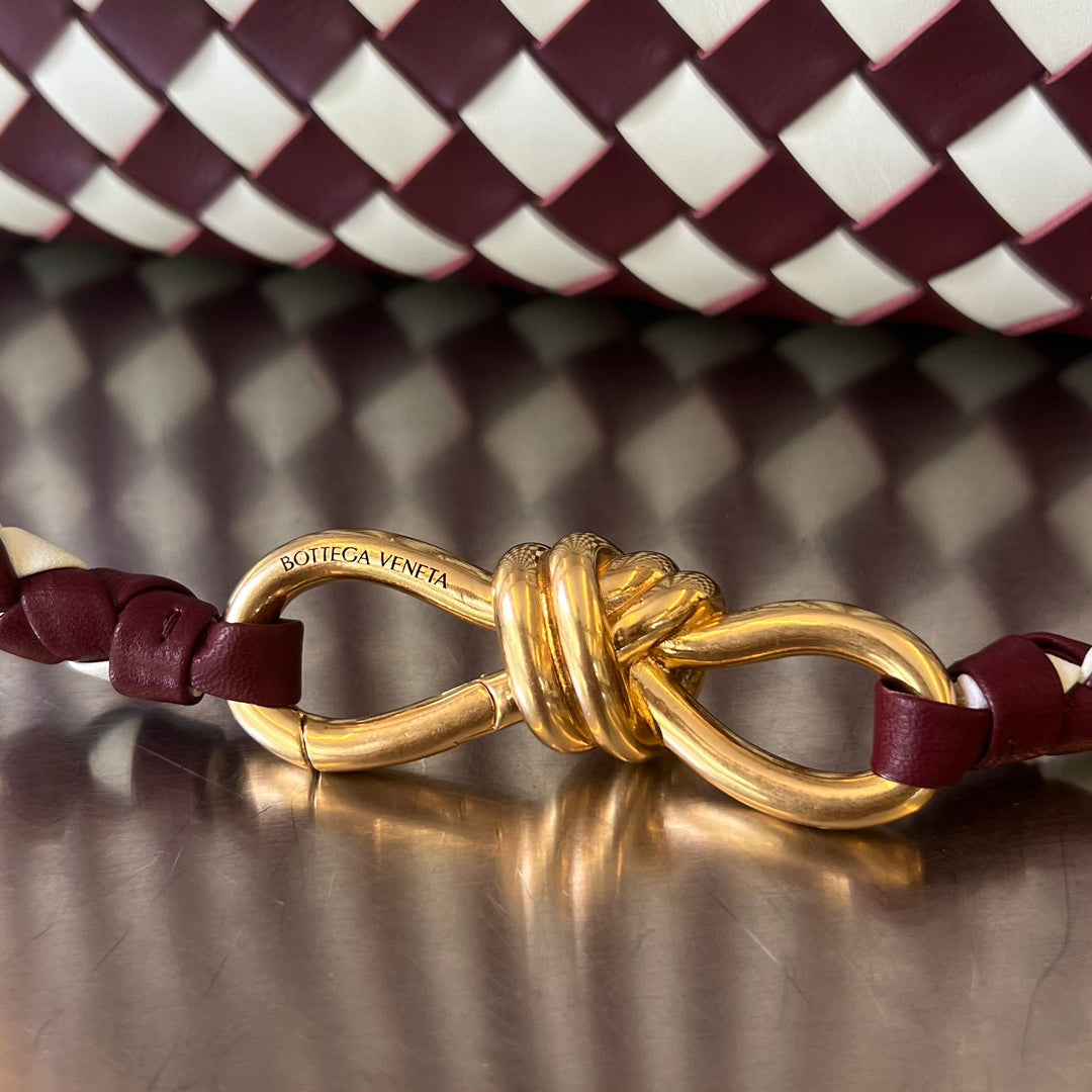 MEDIUM ANDIAMO 32 in RED WHITE CALFSKIN