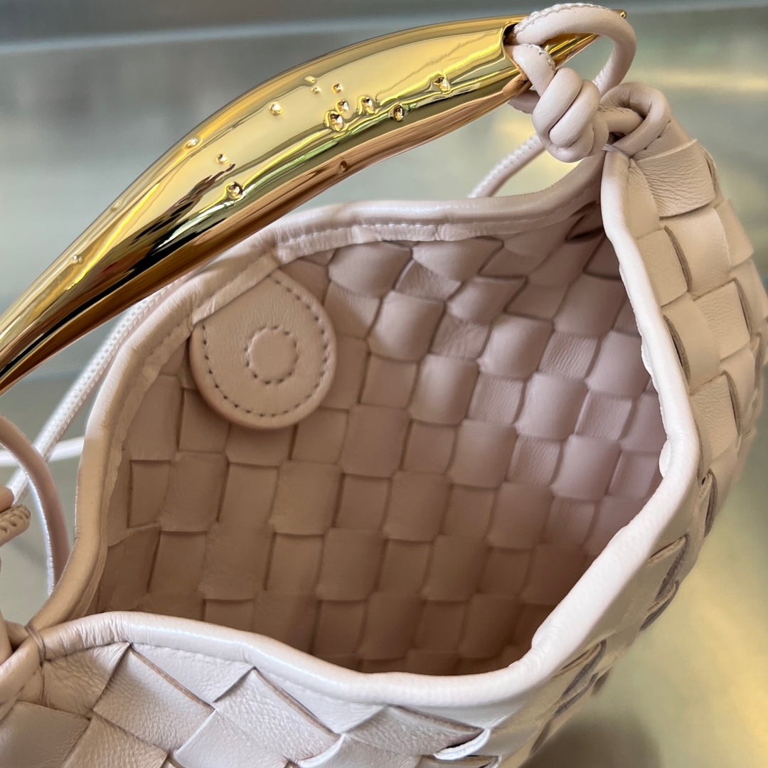 SARDINE 20 with CHAIN in LIGHT PINK LAMBSKIN