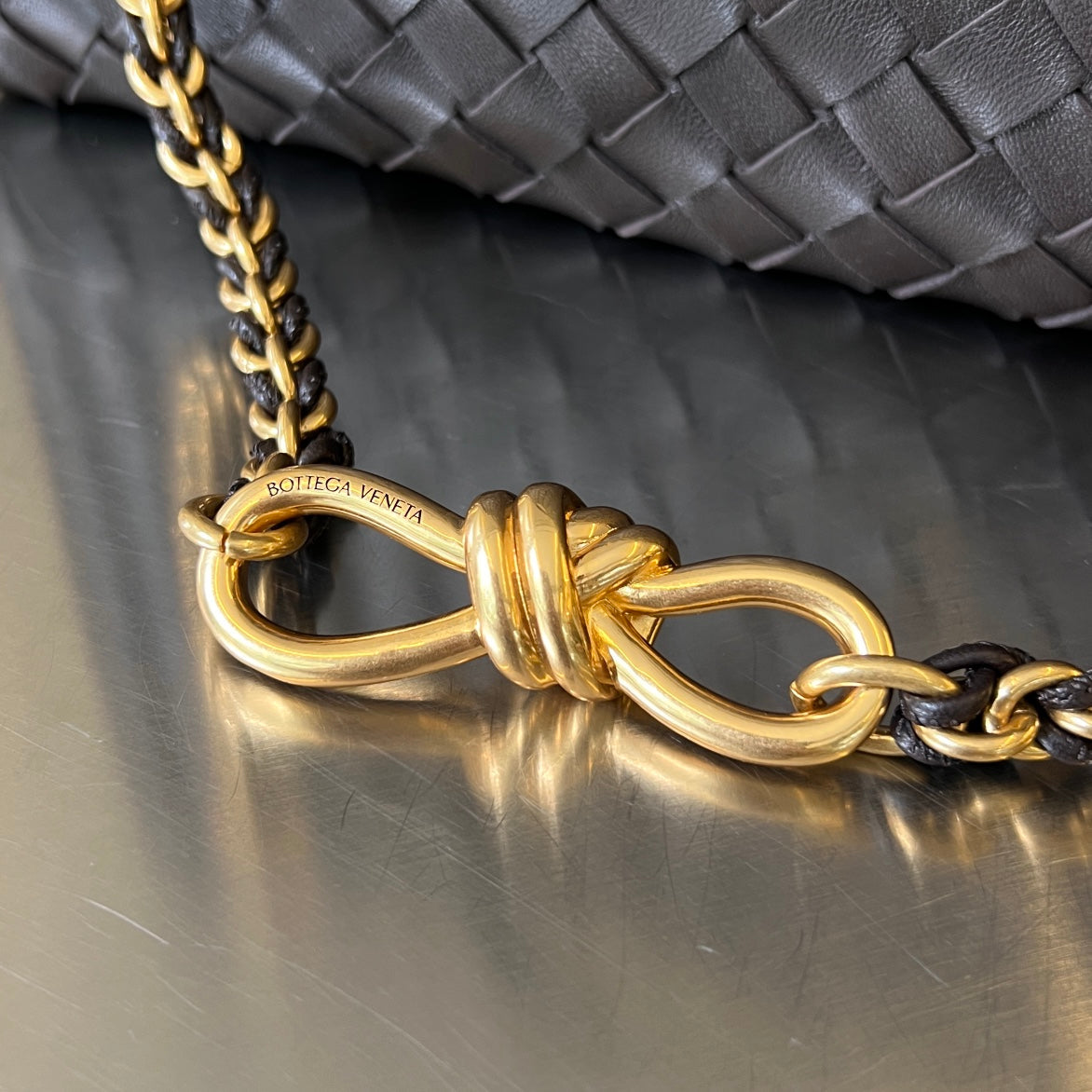 Bv Medium Andiamo 32 Chocolate Lambskin