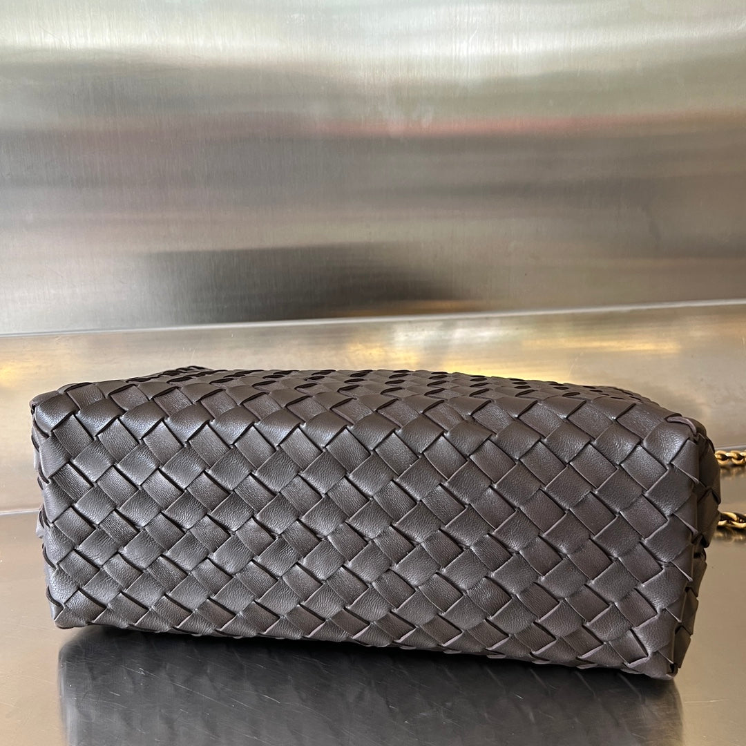 Bv Medium Andiamo 32 Chocolate Lambskin