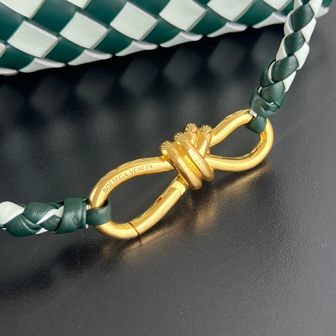 Bv Small Andiamo 25 White Dark Green Lambskin