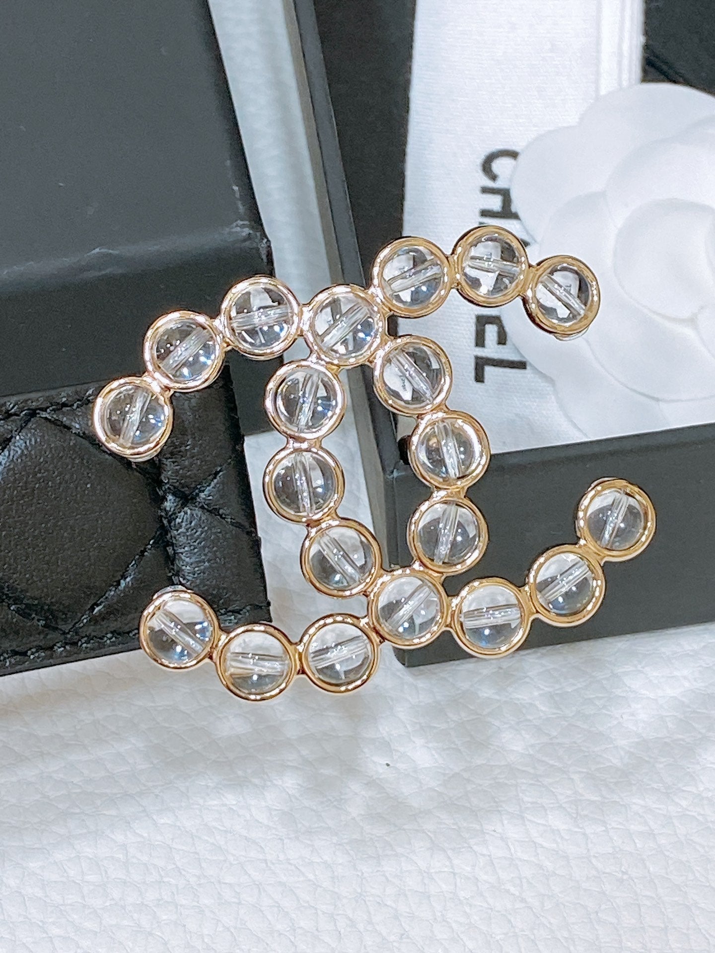 Cc Belt 30 Mm In Black Embroidered Calfskin Pearl Logo With Gold Hardware