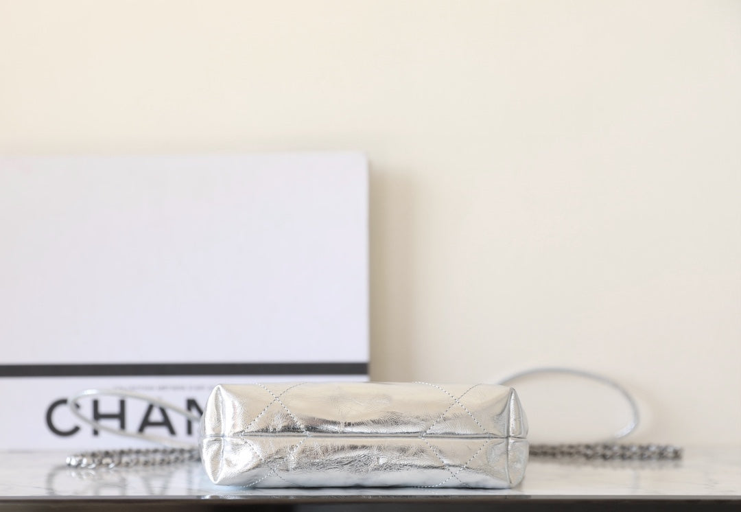 CC Large Tote 39 Light Beige Canvas Pearl Logo