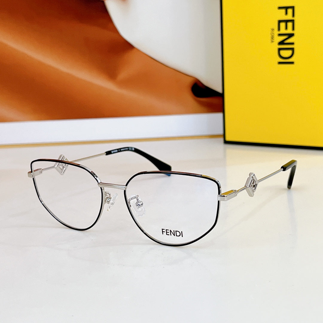 Travel Geometric Frame Sunglasses Fe40152U In Metal