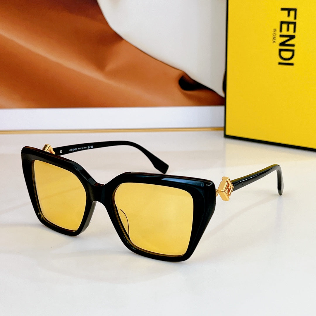 Ff Diamonds Square Frame Sunglasses Fe40161I In Acetate
