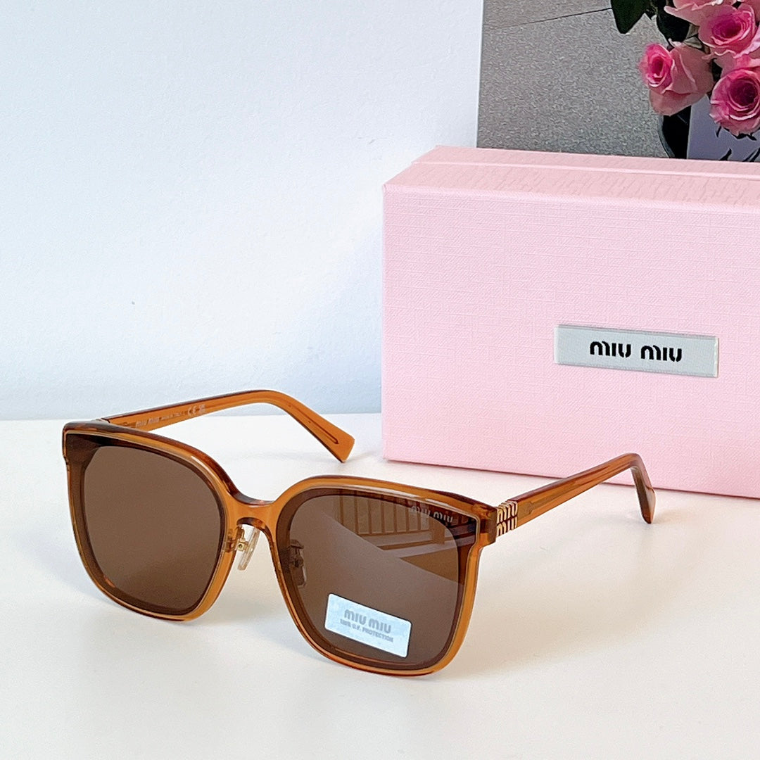 Miumiu Sunglasses 695771