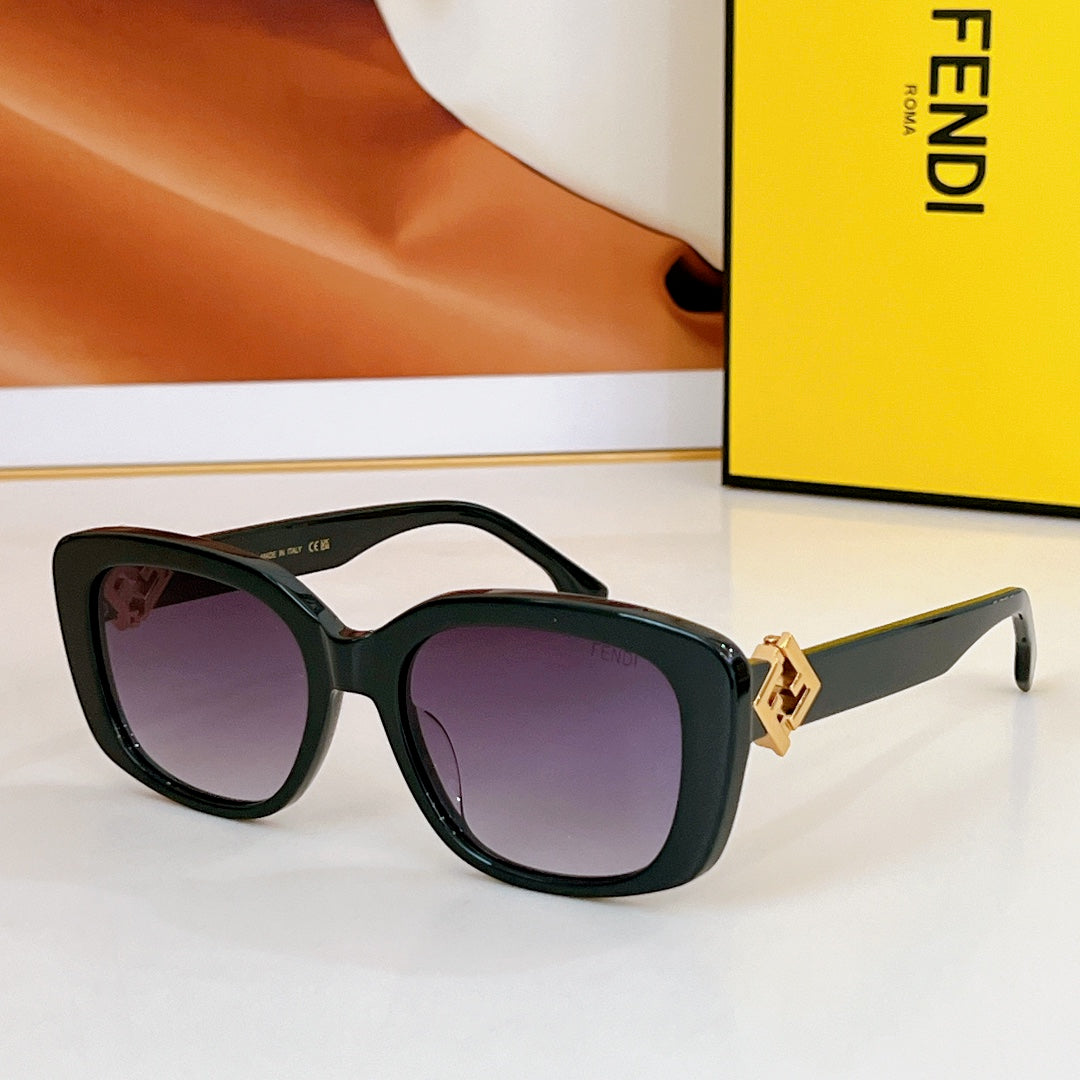 Roma Square Frame Sunglasses Fe40138 In Acetate