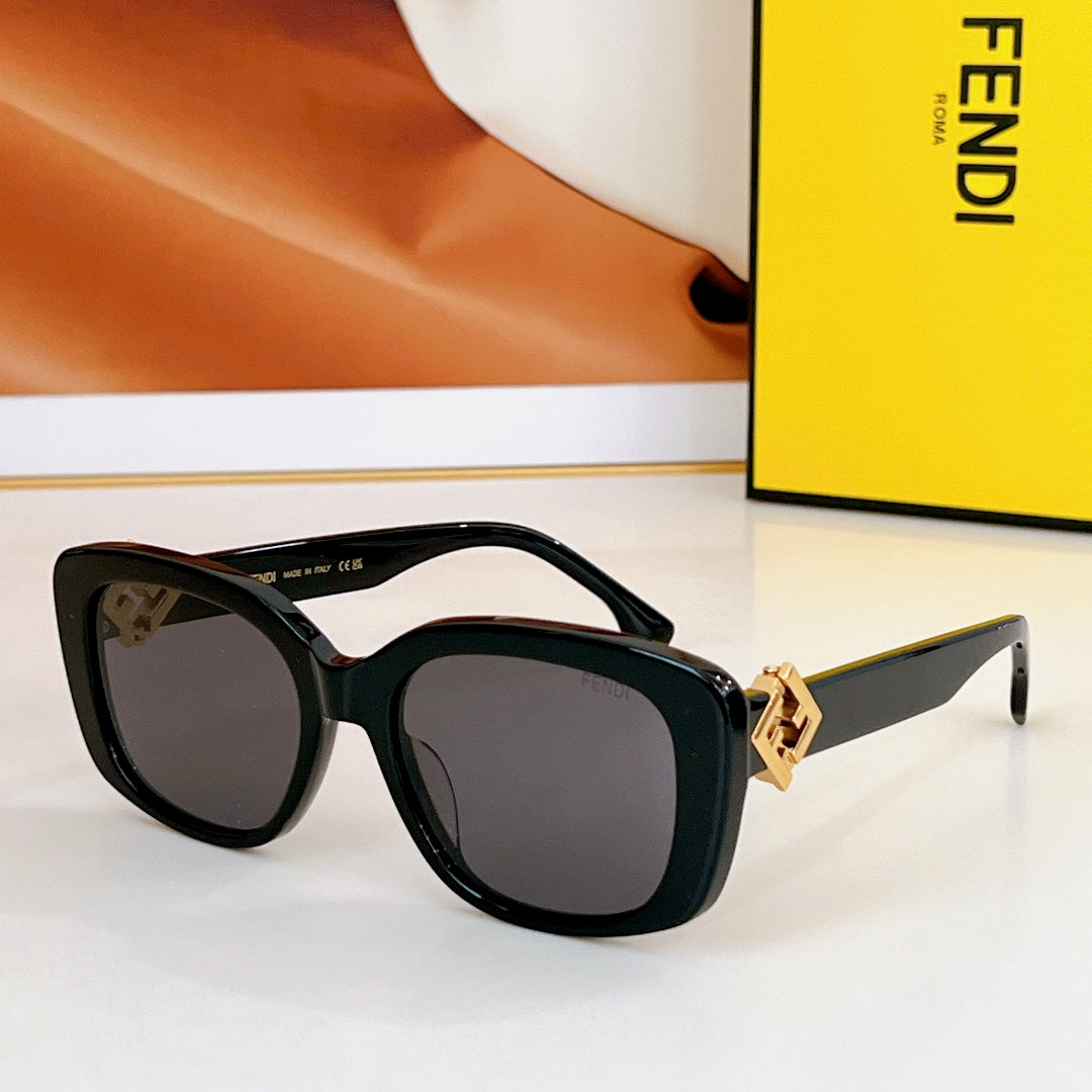 Roma Square Frame Sunglasses Fe40138 In Acetate