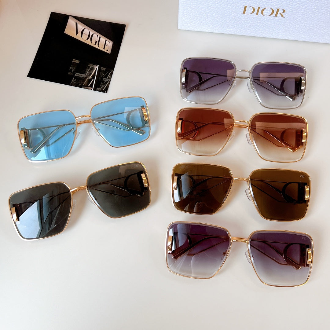 Montaigne Square Sunglass Dsgta42Ucr In Metal