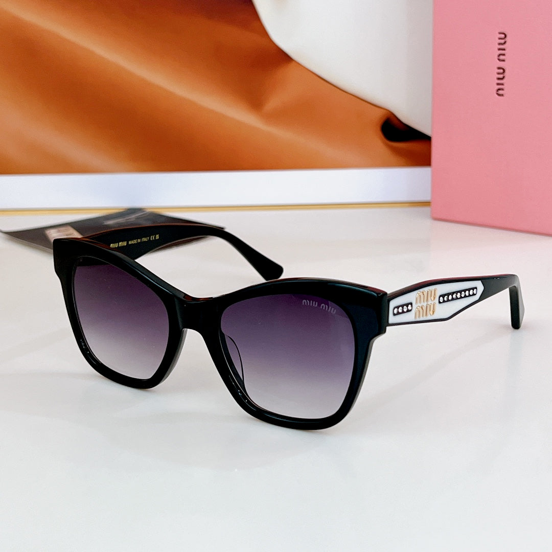 Miumiu Sunglasses 640407