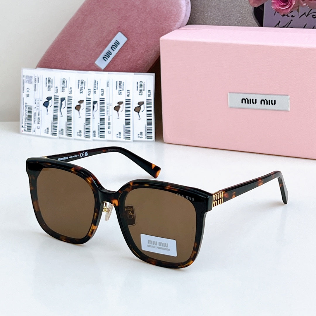 Miumiu Sunglasses 698839