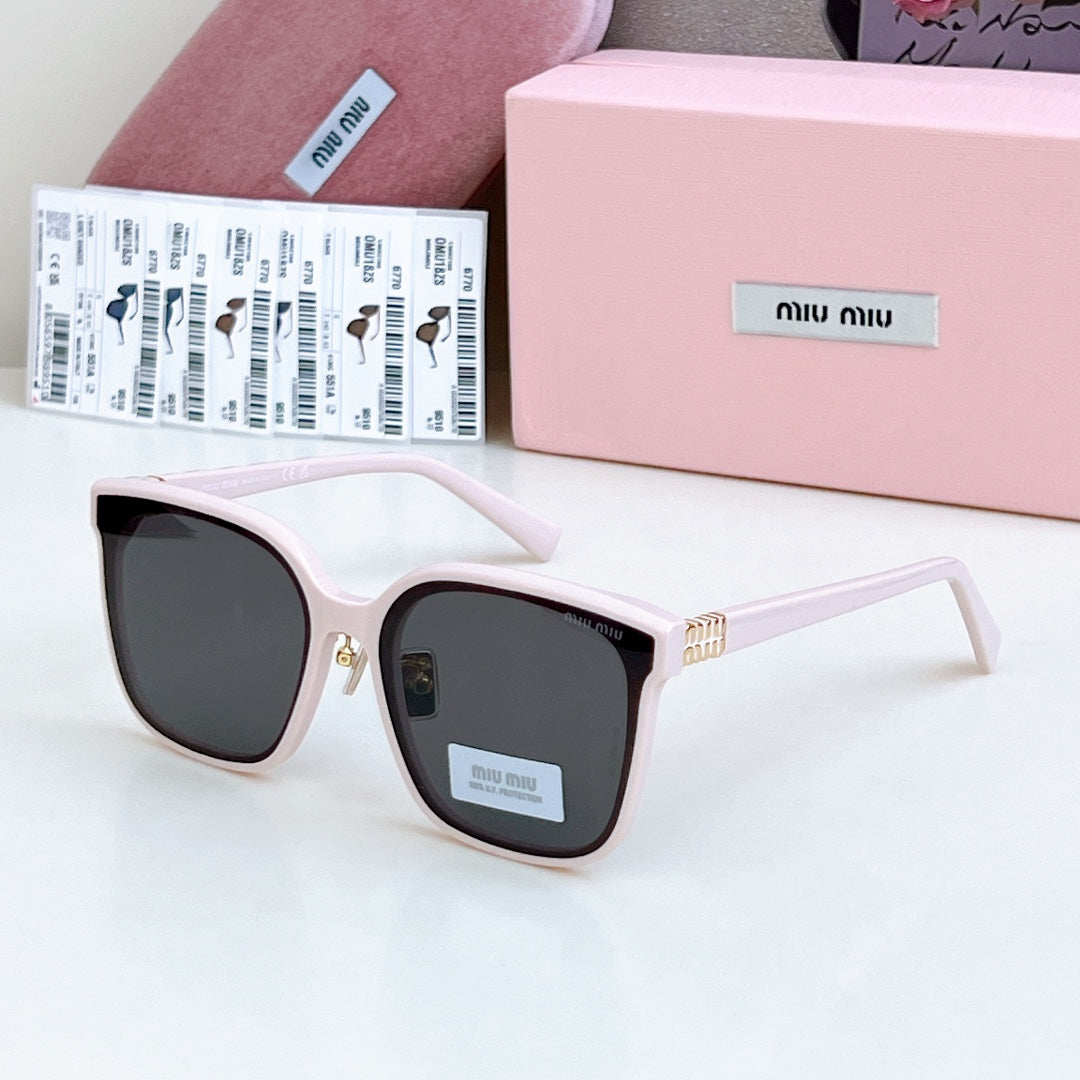 Miumiu Sunglasses 698839