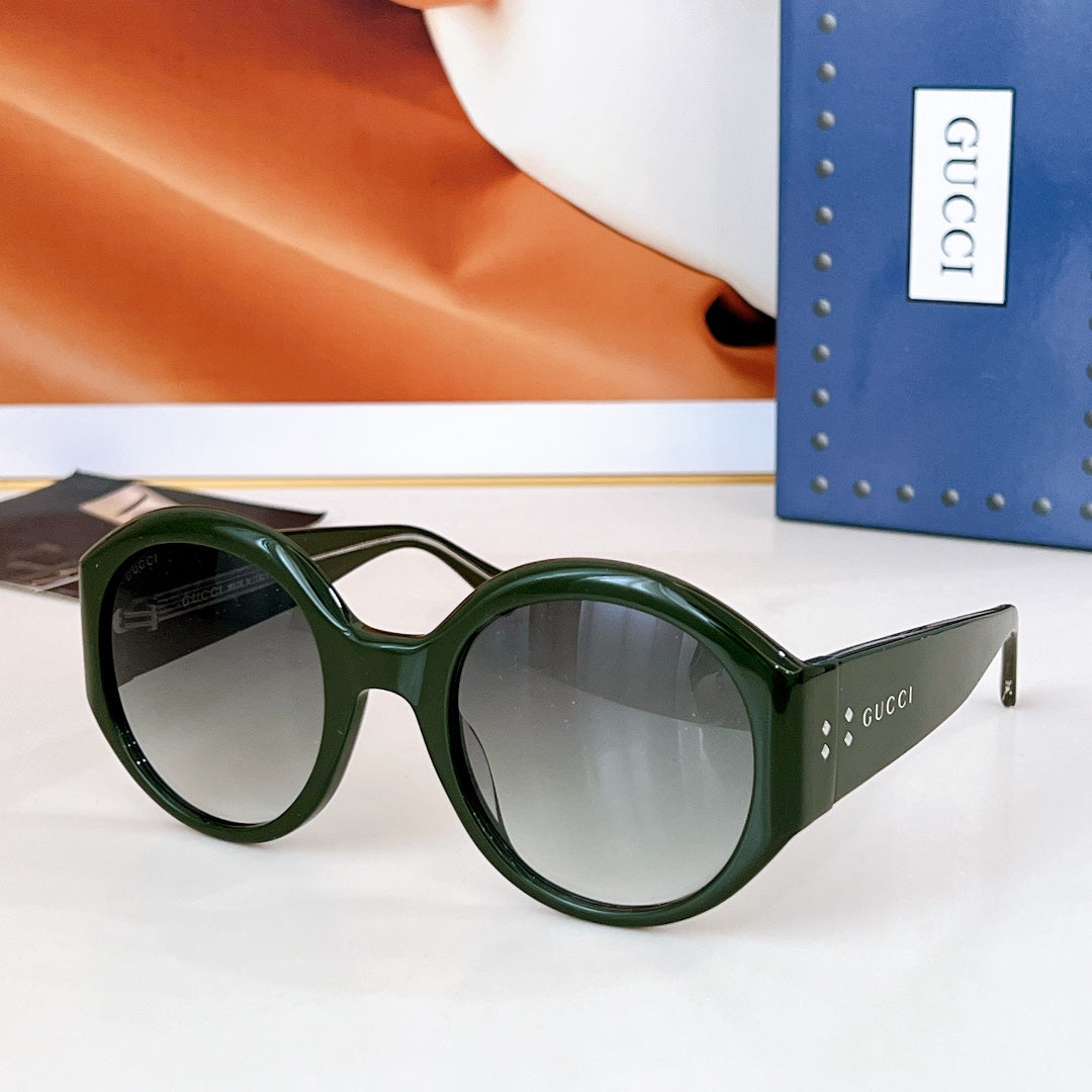 Gucci Sunglasses 698848