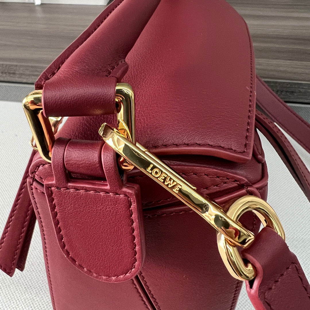 Loew Puzzle Fold Tote Iblack Shiny Calfskin